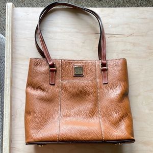 Dooney & Bourke chestnut pebble leather medium sized shoulder bag/tote